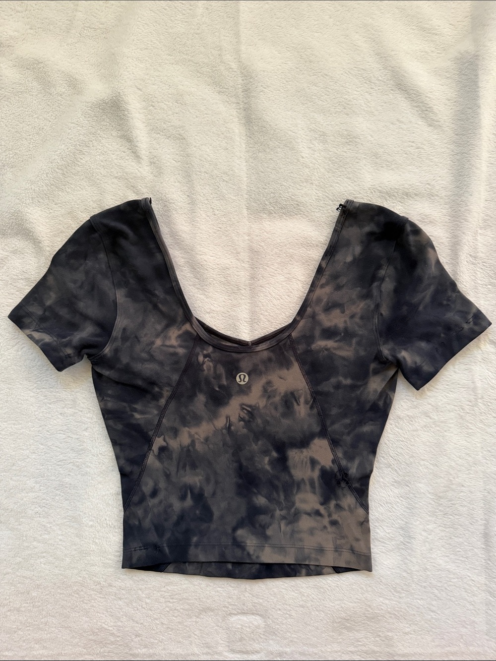 FLAWED lululemon athletica Women's Black/brown Tie-Dye V-neck Crop Top size 2
